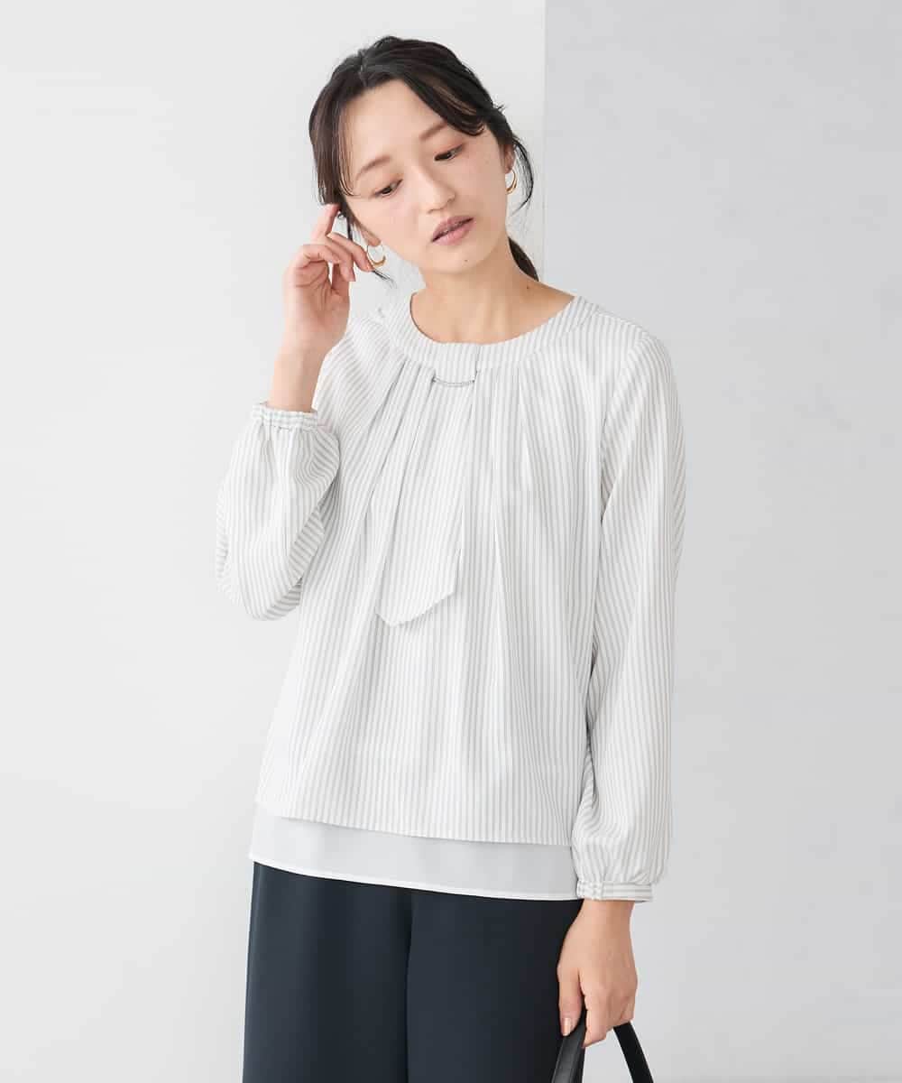 KABCD01059 a.v.v Elmi(アー・ヴェ・ヴェ) 【低身長サイズ】【洗える/ストレッチ】ボウタイメタルチャームブラウス ライトブルー