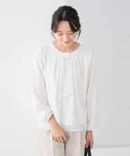 KABCD01059 a.v.v Elmi(アー・ヴェ・ヴェ) 【低身長サイズ】【洗える/ストレッチ】ボウタイメタルチャームブラウス ライトブルー