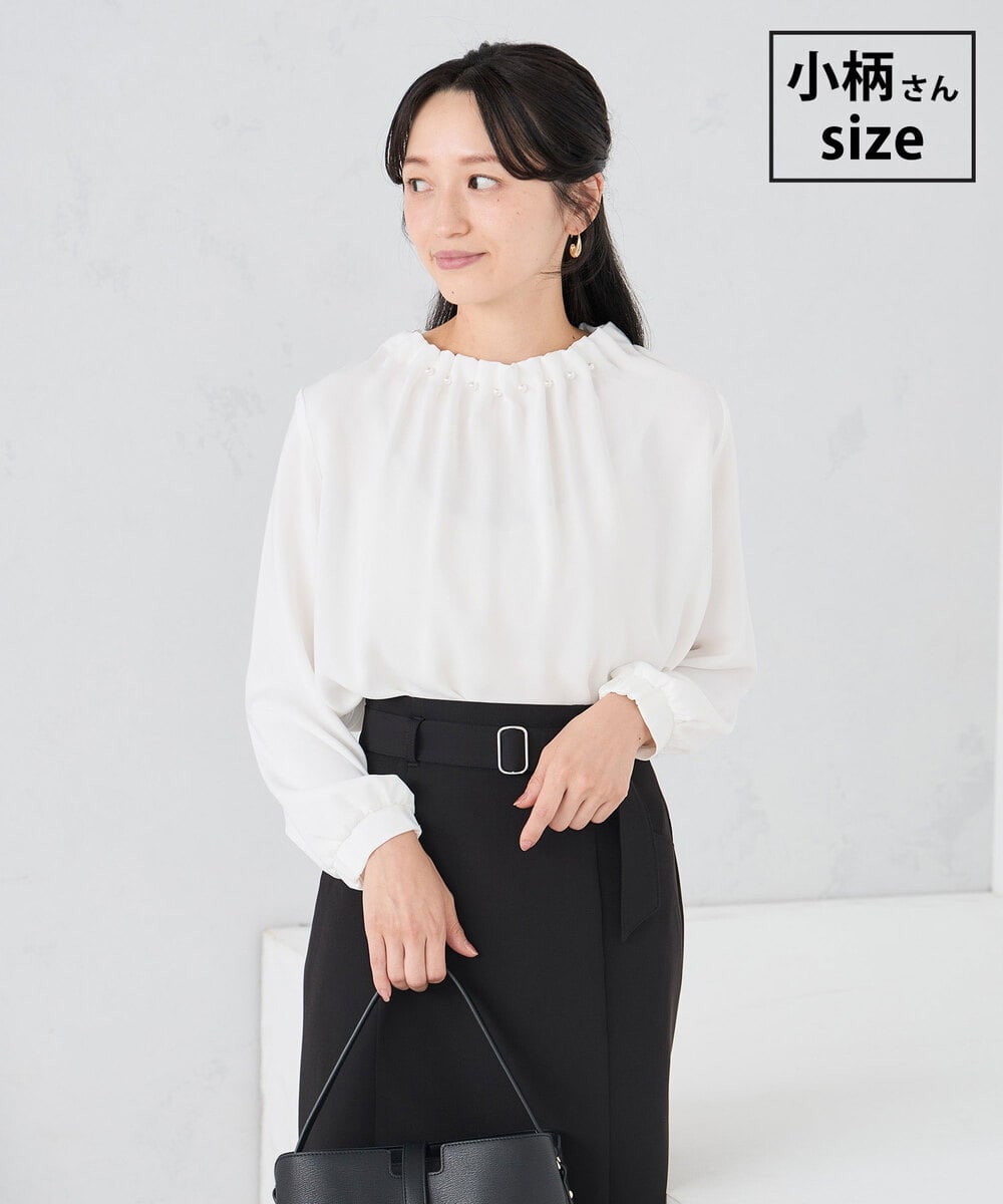 KABCD03059 a.v.v Elmi(アー・ヴェ・ヴェ) 【低身長サイズ】【洗える】タックネックブラウス ホワイト