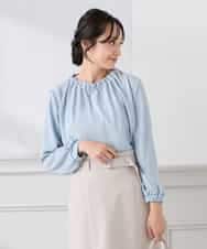 KABCD03059 a.v.v Elmi(アー・ヴェ・ヴェ) 【低身長サイズ】【洗える】タックネックブラウス ライトブルー