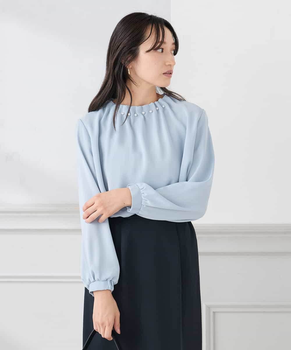 KABCD03059 a.v.v Elmi(アー・ヴェ・ヴェ) 【低身長サイズ】【洗える】タックネックブラウス ライトブルー