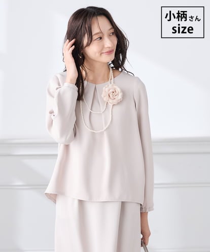 KABCD05059  【低身長サイズ】サテンバックフレアブラウス【洗える/速乾/毛玉になりにくい/イージーケア】