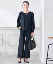 KABCD05059 a.v.v Elmi(アー・ヴェ・ヴェ) 【低身長サイズ】サテンバックフレアブラウス【洗える/速乾/毛玉になりにくい/イージーケア】 ネイビー