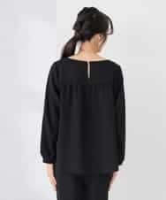 KABCD05059 a.v.v Elmi(アー・ヴェ・ヴェ) 【低身長サイズ】サテンバックフレアブラウス【洗える/速乾/毛玉になりにくい/イージーケア】 ネイビー