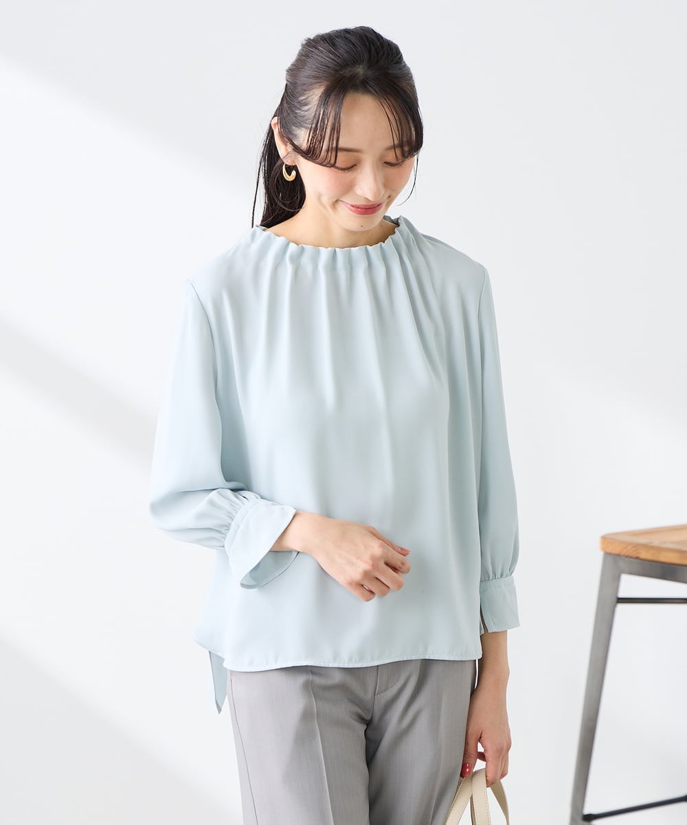 KABFE11059 a.v.v Elmi(アー・ヴェ・ヴェ) 【低身長サイズ】【洗える】タックネックブラウス ライトブルー