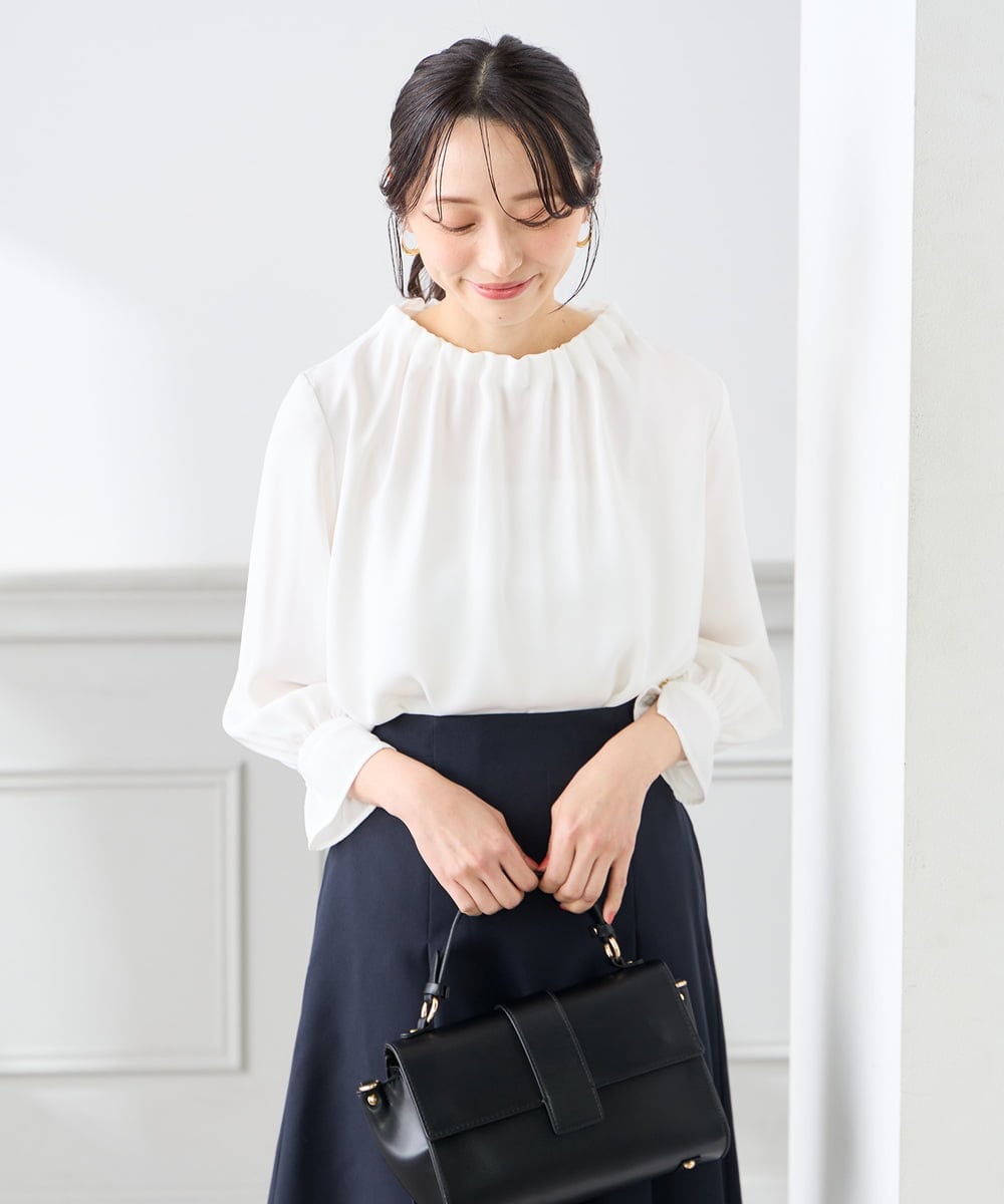 KABFE11059 a.v.v Elmi(アー・ヴェ・ヴェ) 【低身長サイズ】【洗える】タックネックブラウス ライトブルー