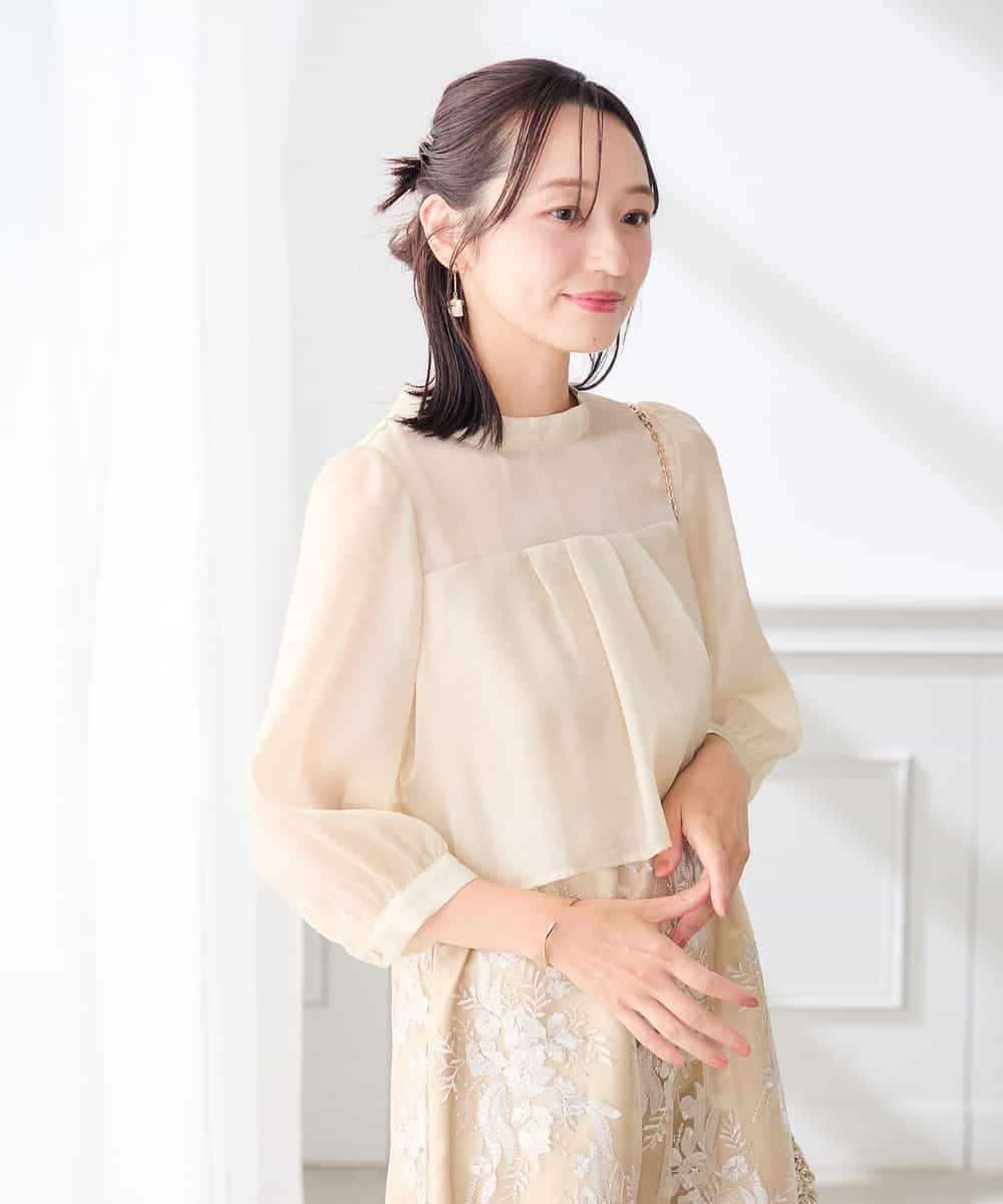 KAETF11169 a.v.v Elmi(アー・ヴェ・ヴェ) 【低身長サイズ/結婚式/お呼ばれに】チュール刺繍 スタンドカラーワンピース ベージュ