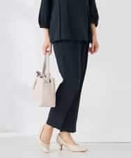 KALCD04069 a.v.v Elmi(アー・ヴェ・ヴェ) 【低身長サイズ】サテンテーパードパンツ【洗える/速乾/毛玉になりにくい/イージーケア】 ネイビー