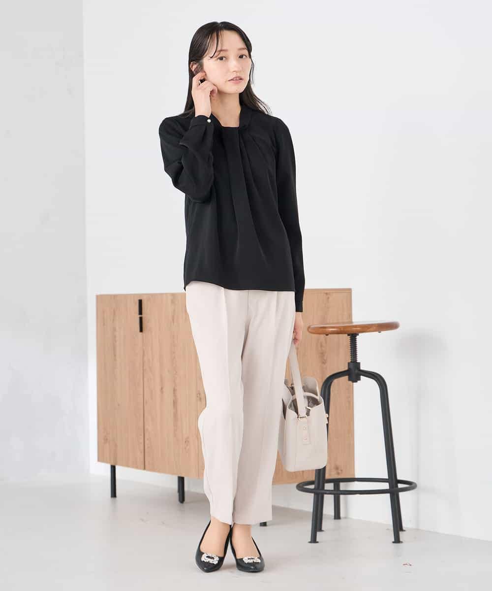 KALCD04069 a.v.v Elmi(アー・ヴェ・ヴェ) 【低身長サイズ】サテンテーパードパンツ【洗える/速乾/毛玉になりにくい/イージーケア】 ネイビー