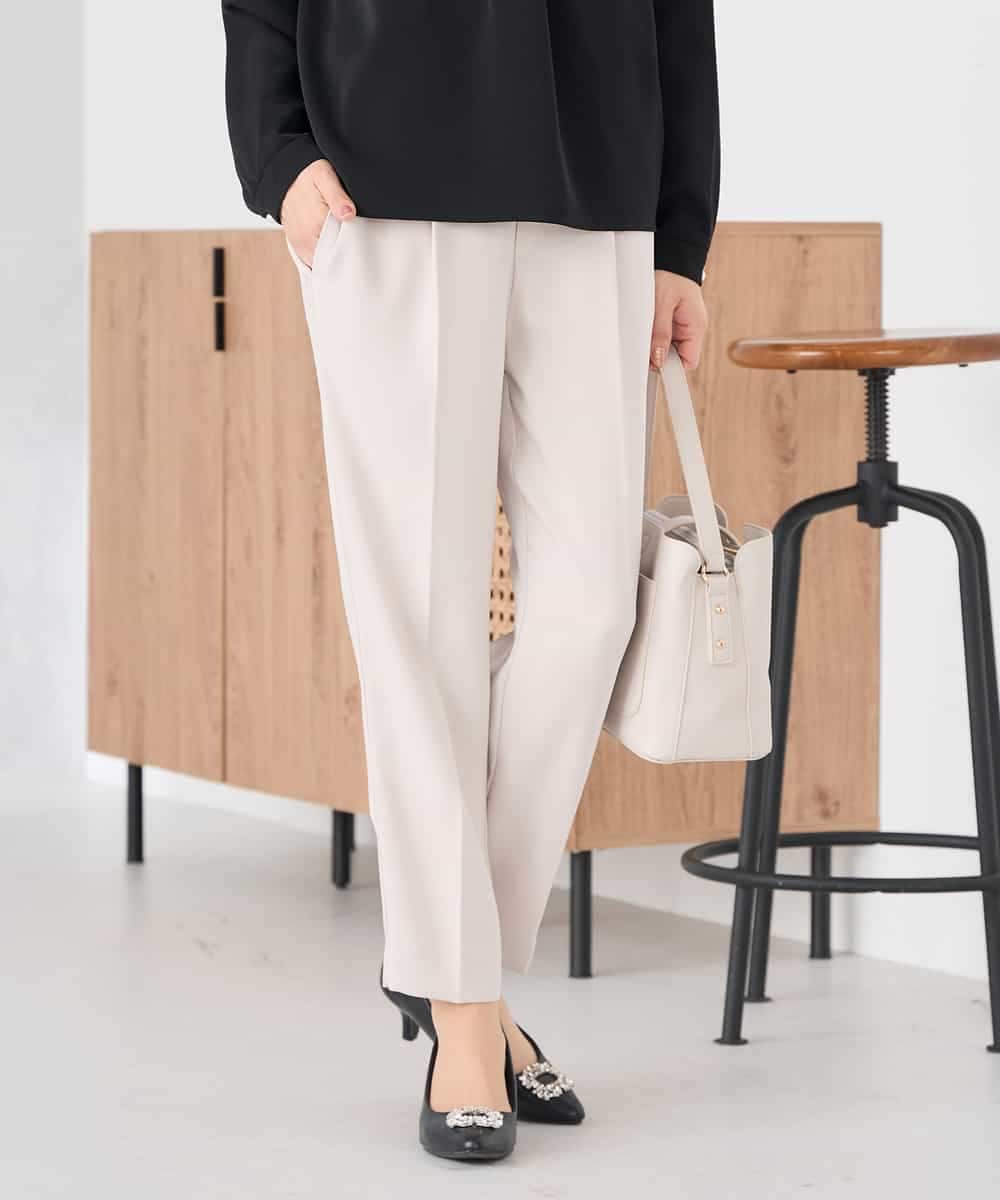 KALCD04069 a.v.v Elmi(アー・ヴェ・ヴェ) 【低身長サイズ】サテンテーパードパンツ【洗える/速乾/毛玉になりにくい/イージーケア】 ネイビー