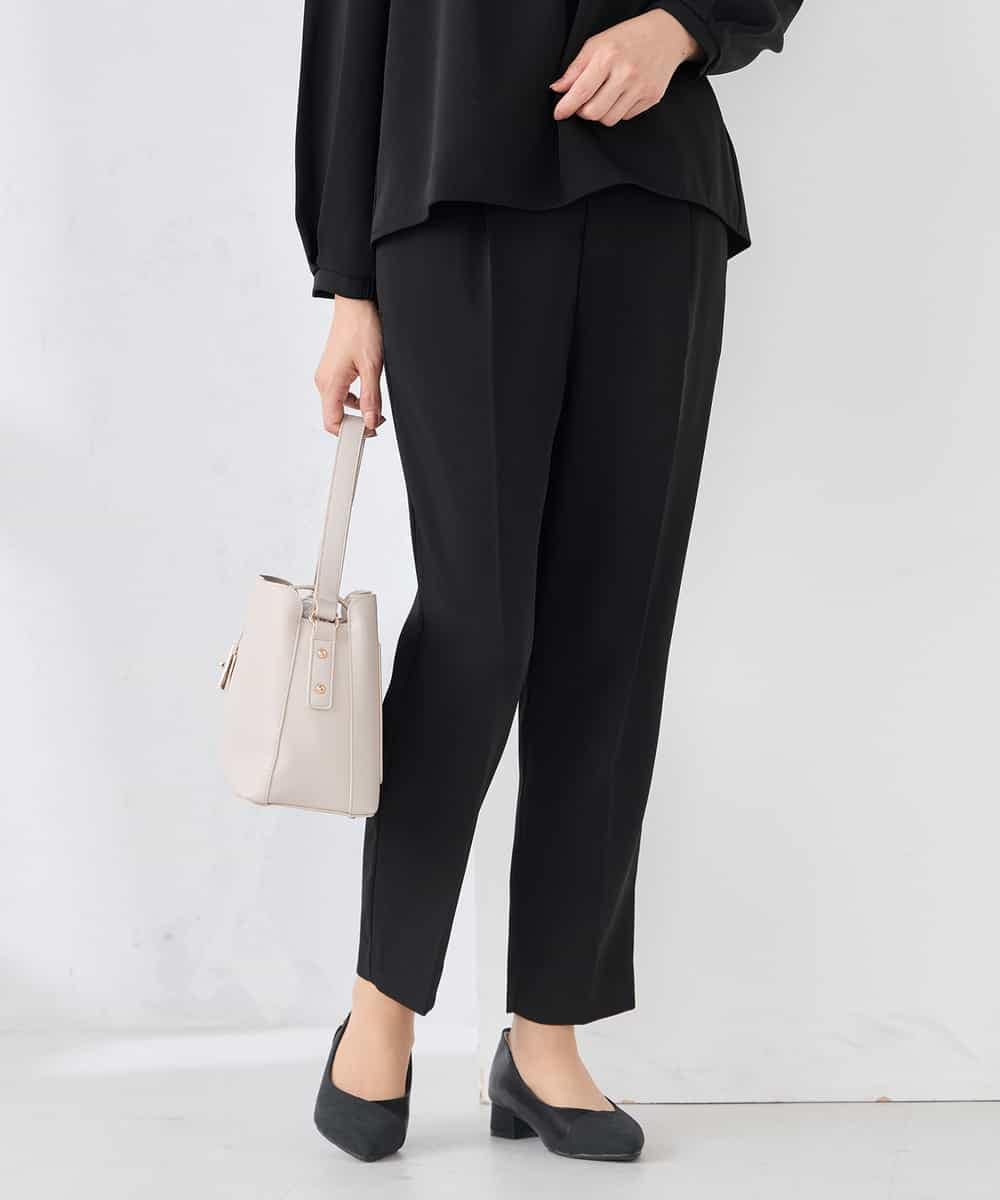 KALCD04069 a.v.v Elmi(アー・ヴェ・ヴェ) 【低身長サイズ】サテンテーパードパンツ【洗える/速乾/毛玉になりにくい/イージーケア】 ネイビー