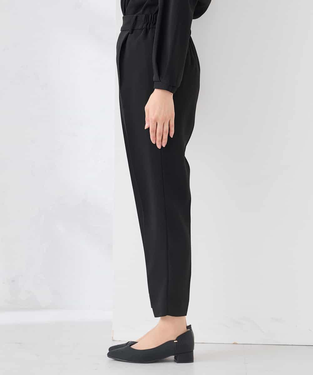 KALCD04069 a.v.v Elmi(アー・ヴェ・ヴェ) 【低身長サイズ】サテンテーパードパンツ【洗える/速乾/毛玉になりにくい/イージーケア】 ネイビー