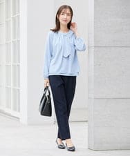 KBBCD01059 a.v.v(アー・ヴェ・ヴェ) 【洗える/ストレッチ】ボウタイメタルチャームブラウス ライトブルー