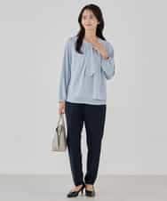 KBBCD01059 a.v.v(アー・ヴェ・ヴェ) 【洗える/ストレッチ】ボウタイメタルチャームブラウス ライトブルー