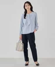 KBBCD01059 a.v.v(アー・ヴェ・ヴェ) 【洗える/ストレッチ】ボウタイメタルチャームブラウス ライトブルー