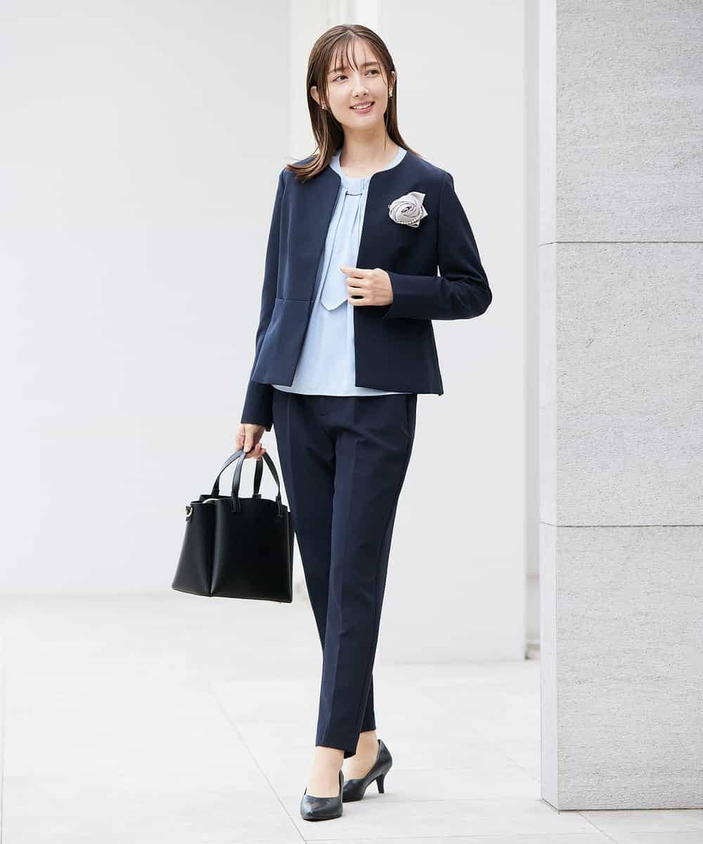 KBBCD01059 a.v.v(アー・ヴェ・ヴェ) 【洗える/ストレッチ】ボウタイメタルチャームブラウス ライトブルー