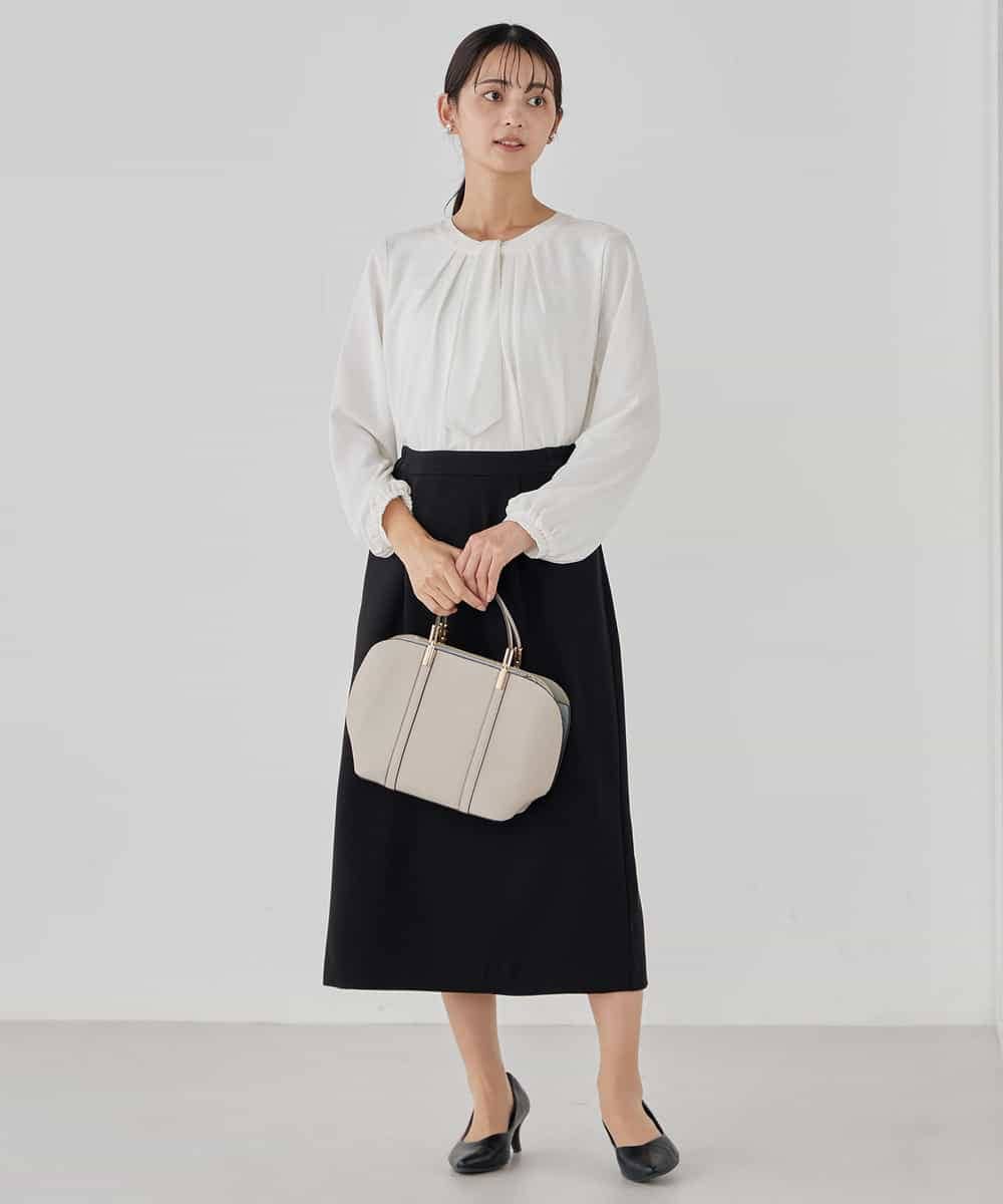 KBBCD01059 a.v.v(アー・ヴェ・ヴェ) 【洗える/ストレッチ】ボウタイメタルチャームブラウス ライトブルー