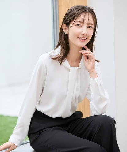 KBBCD02059 a.v.v 【洗える】ボウタイ風ブラウス