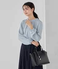 KBBCD03059 a.v.v(アー・ヴェ・ヴェ) 【洗える】タックネックブラウス ライトブルー