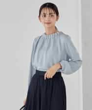 KBBCD03059 a.v.v(アー・ヴェ・ヴェ) 【洗える】タックネックブラウス ライトブルー