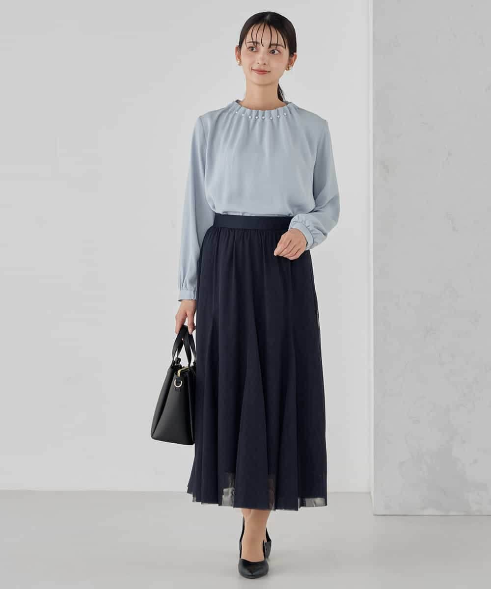 KBBCD03059 a.v.v(アー・ヴェ・ヴェ) 【洗える】タックネックブラウス ライトブルー