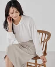 KBBCD03059 a.v.v(アー・ヴェ・ヴェ) 【洗える】タックネックブラウス ライトブルー