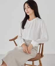 KBBCD03059 a.v.v(アー・ヴェ・ヴェ) 【洗える】タックネックブラウス ライトブルー