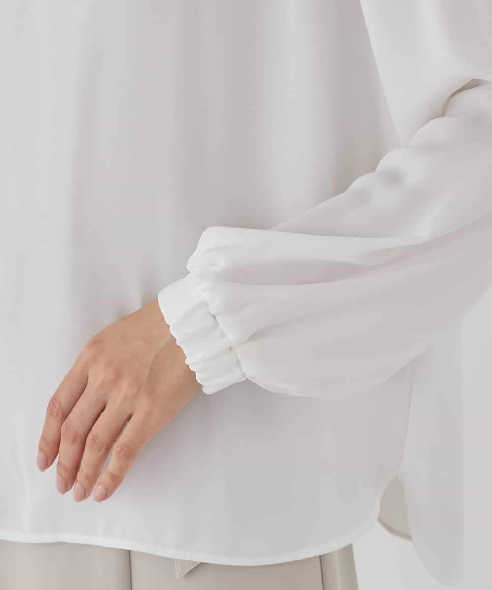 KBBCD03059 a.v.v(アー・ヴェ・ヴェ) 【洗える】タックネックブラウス ライトブルー