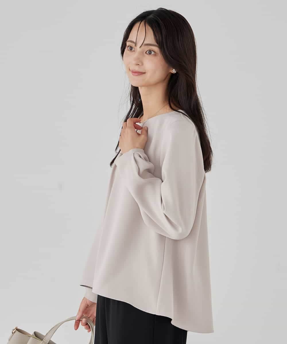 KBBCD05059 a.v.v(アー・ヴェ・ヴェ) サテンバックフレアブラウス【洗える/速乾/毛玉になりにくい/イージーケア】 ブラック