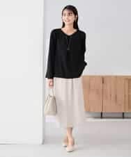 KBBCD05059 a.v.v(アー・ヴェ・ヴェ) サテンバックフレアブラウス【洗える/速乾/毛玉になりにくい/イージーケア】 ブラック