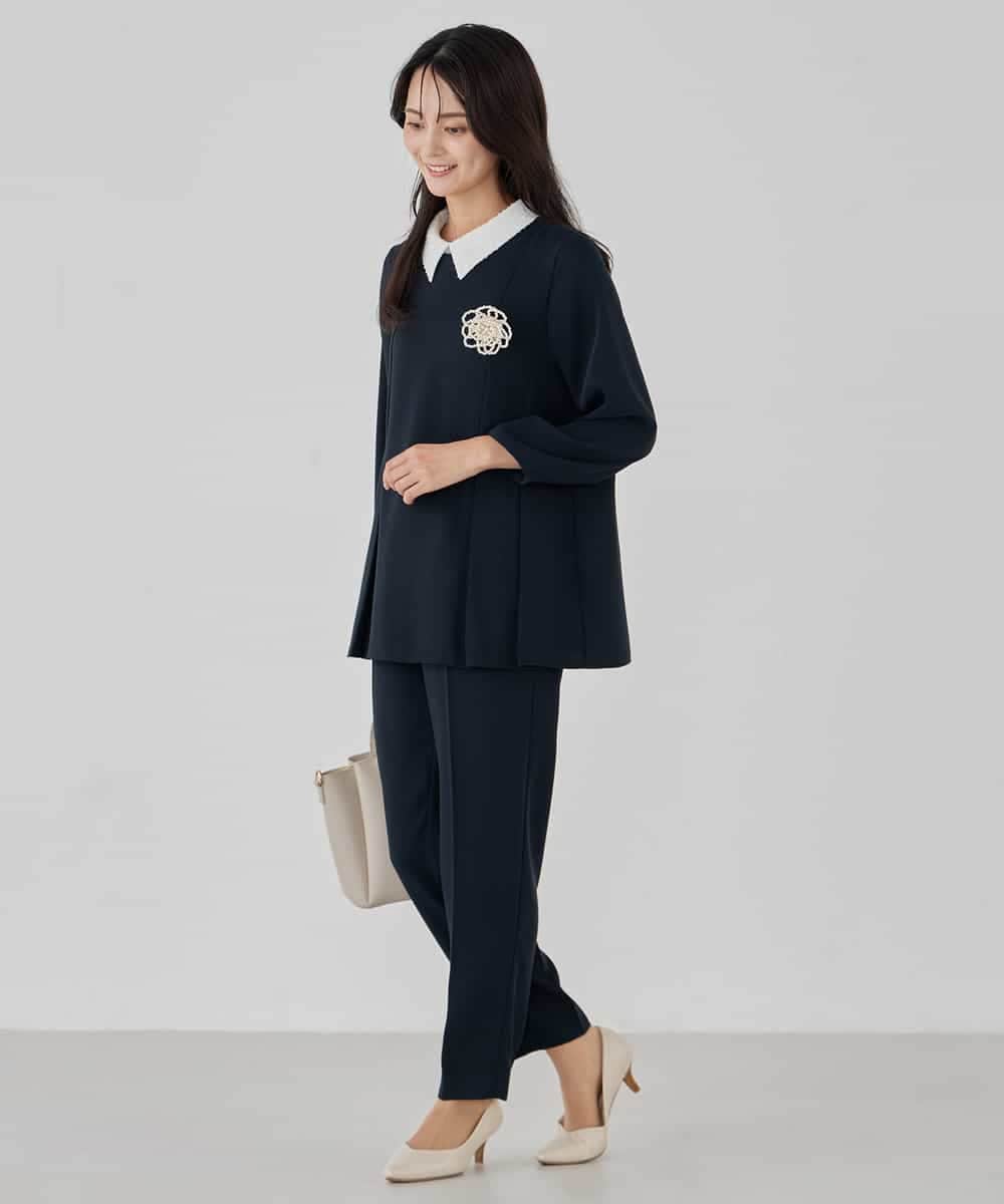 KBBCD06059 a.v.v(アー・ヴェ・ヴェ) 2WAYサテン襟付きペプラムブラウス【洗える/速乾/毛玉になりにくい/イージーケア】 ネイビー