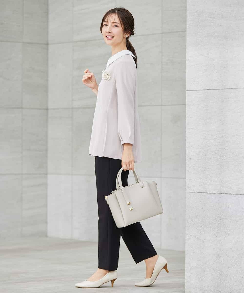 KBBCD06059 a.v.v(アー・ヴェ・ヴェ) 2WAYサテン襟付きペプラムブラウス【洗える/速乾/毛玉になりにくい/イージーケア】 ネイビー