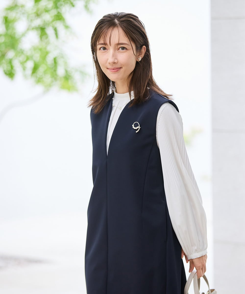 KBBCD07059 a.v.v(アー・ヴェ・ヴェ) 【洗える】2WAY袖プリーツボウタイブラウス ライトブルー