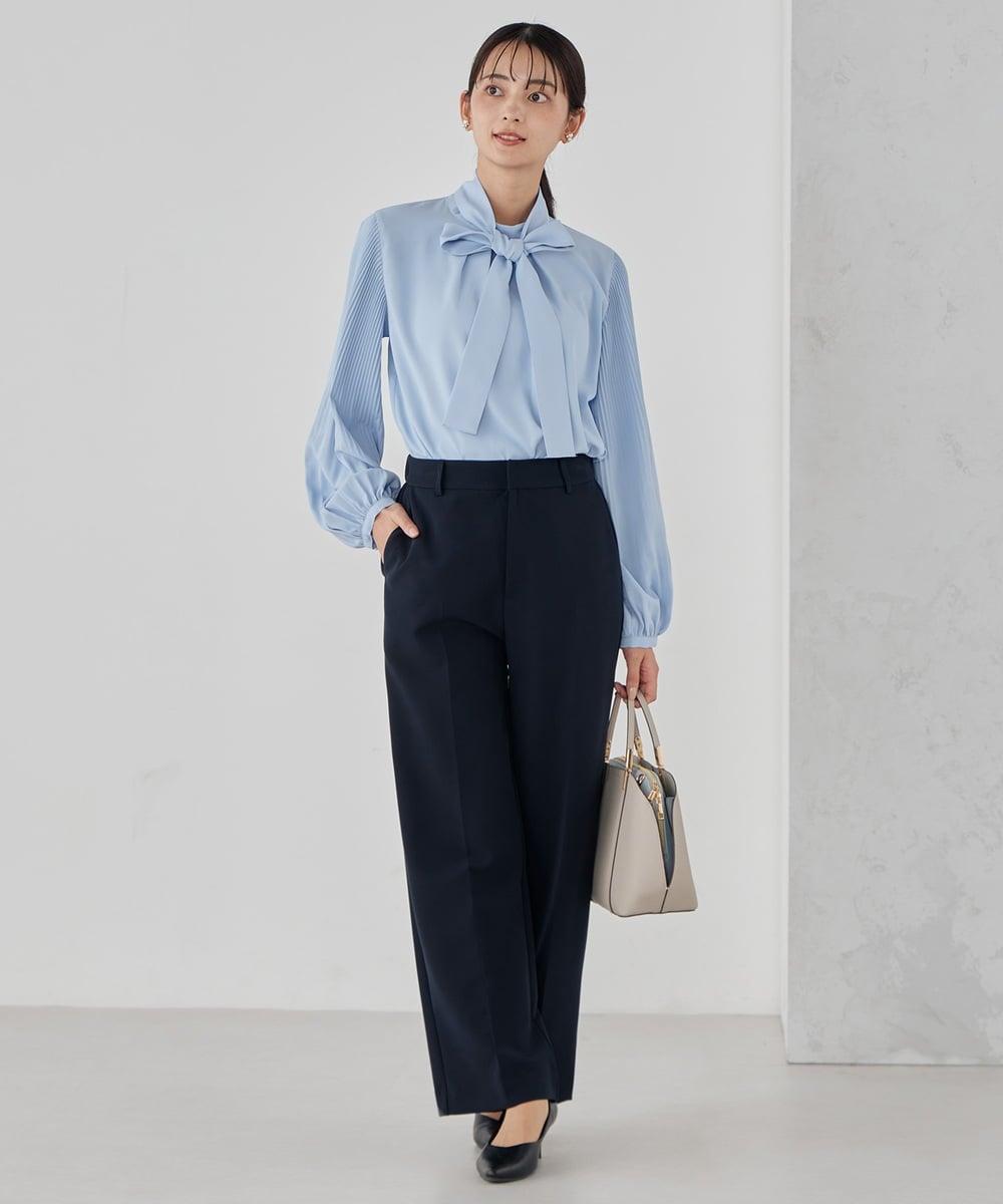 KBBCD07059 a.v.v(アー・ヴェ・ヴェ) 【洗える】2WAY袖プリーツボウタイブラウス ライトブルー