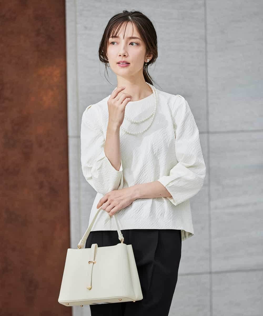 KBBCD08059 a.v.v(アー・ヴェ・ヴェ) ジャガードコクーンブラウス アイボリー