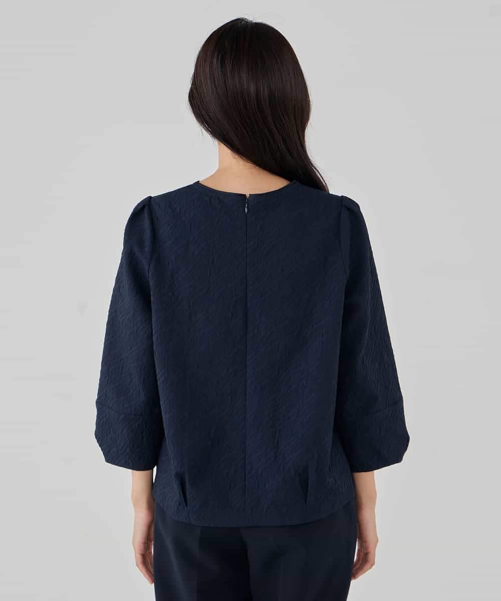 KBBCD08059 a.v.v(アー・ヴェ・ヴェ) ジャガードコクーンブラウス アイボリー