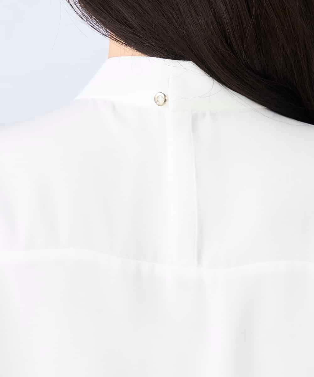 KBBFE09059 a.v.v(アー・ヴェ・ヴェ) 幾何柄ボウタイ風ブラウス ライトブルー