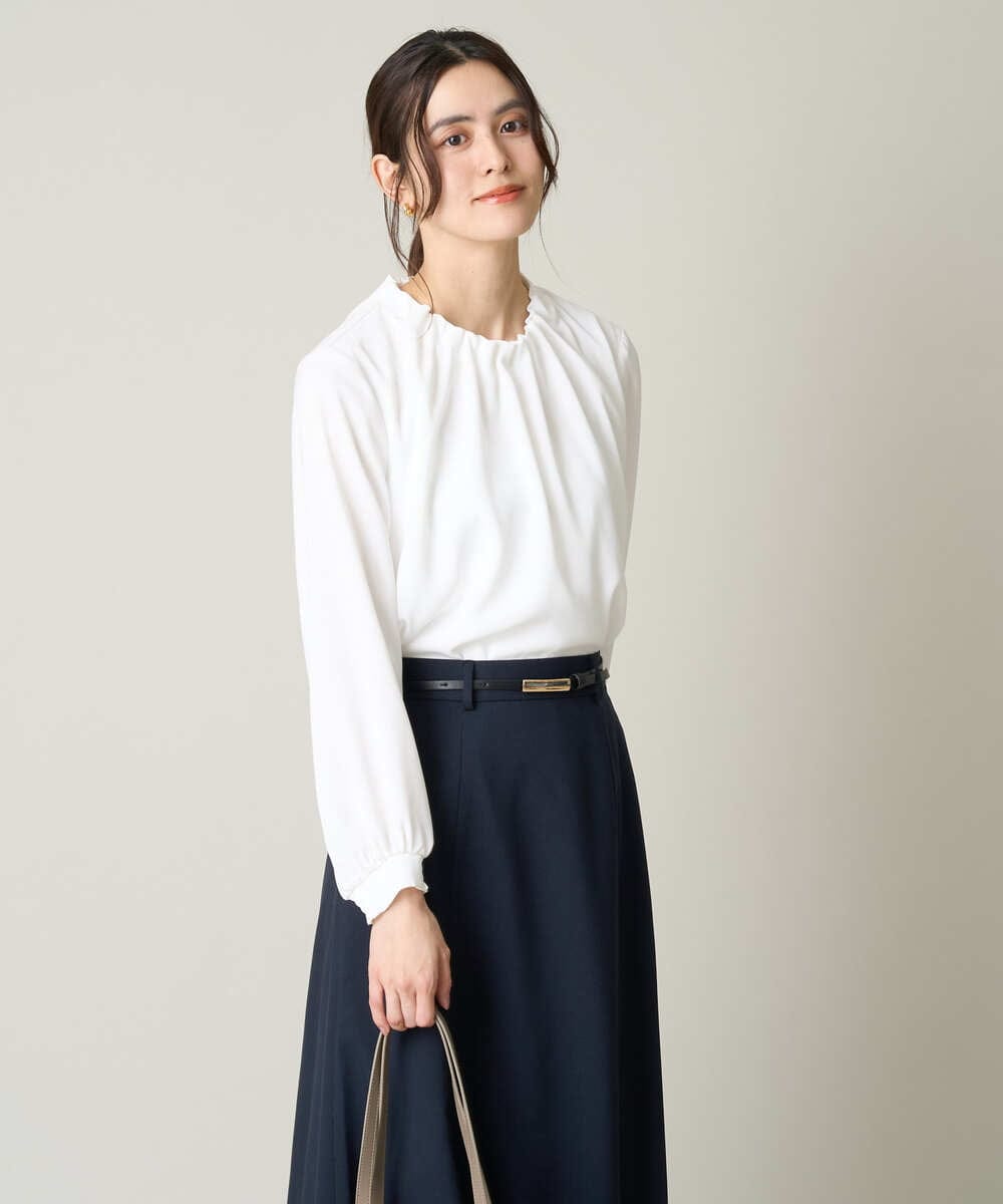 KBBFW12054 a.v.v(アー・ヴェ・ヴェ) タックネックレイヤードヘムブラウス ドット柄
