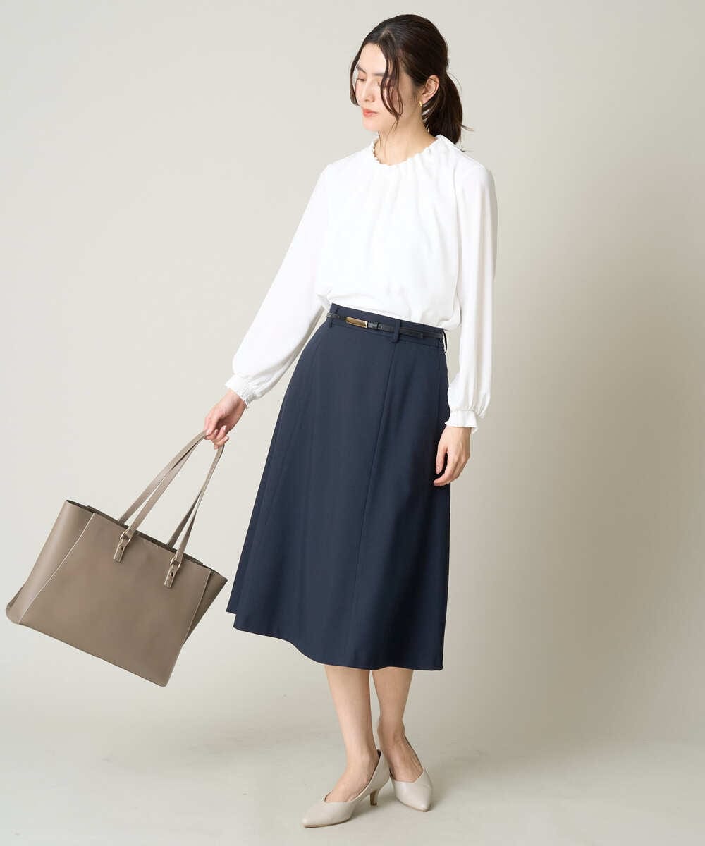 KBBFW12054 a.v.v(アー・ヴェ・ヴェ) タックネックレイヤードヘムブラウス ドット柄