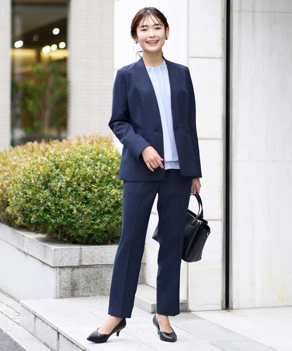 KBBFW12054 a.v.v(アー・ヴェ・ヴェ) タックネックレイヤードヘムブラウス ドット柄