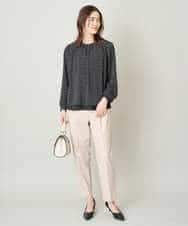 KBBFW12054 a.v.v(アー・ヴェ・ヴェ) タックネックレイヤードヘムブラウス ドット柄