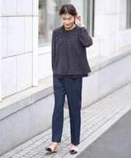 KBBFW12054 a.v.v(アー・ヴェ・ヴェ) タックネックレイヤードヘムブラウス ドット柄