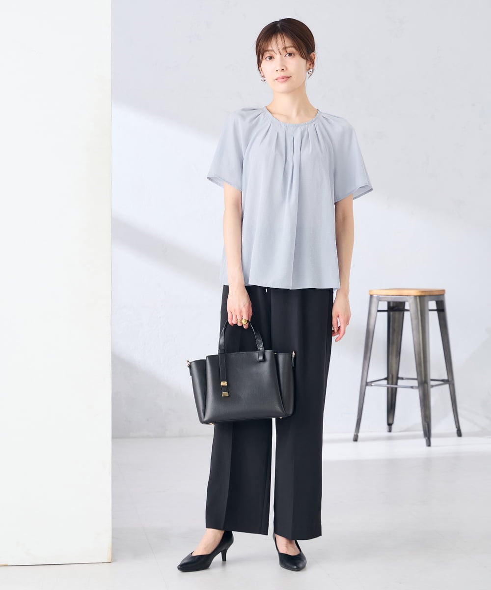 KBBGE11059 a.v.v(アー・ヴェ・ヴェ) 【洗える】ドビードットフレアスリーブブラウス ライトブルー