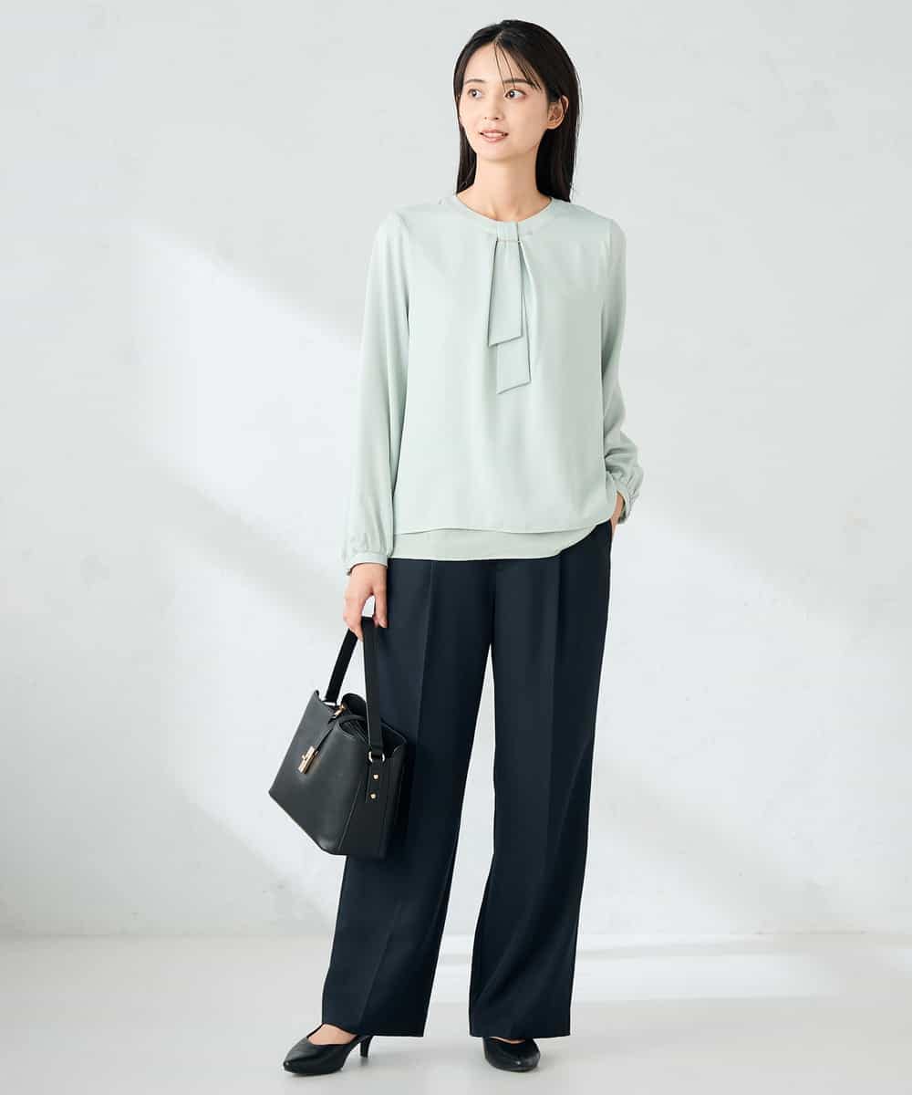 KBBLB04059 a.v.v(アー・ヴェ・ヴェ) 【洗える】バーチャームボウタイブラウス グリーン