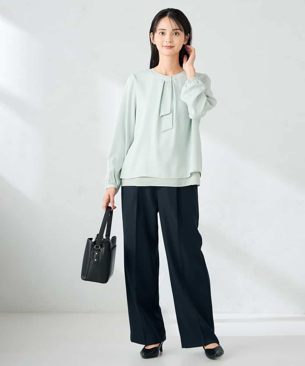 KBBLB04059 a.v.v(アー・ヴェ・ヴェ) 【洗える】バーチャームボウタイブラウス グリーン