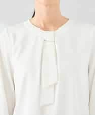 KBBLB04059 a.v.v(アー・ヴェ・ヴェ) 【洗える】バーチャームボウタイブラウス グリーン