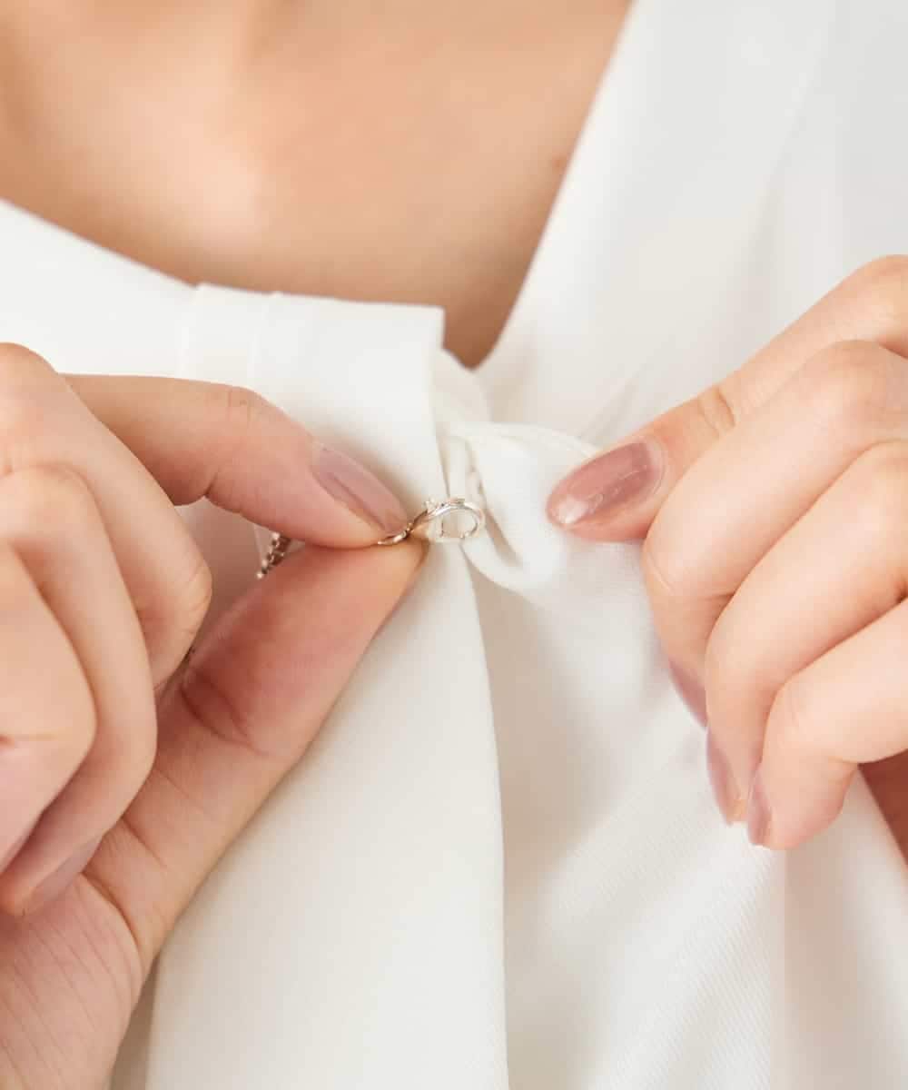 KBBLB04059 a.v.v(アー・ヴェ・ヴェ) 【洗える】バーチャームボウタイブラウス グリーン