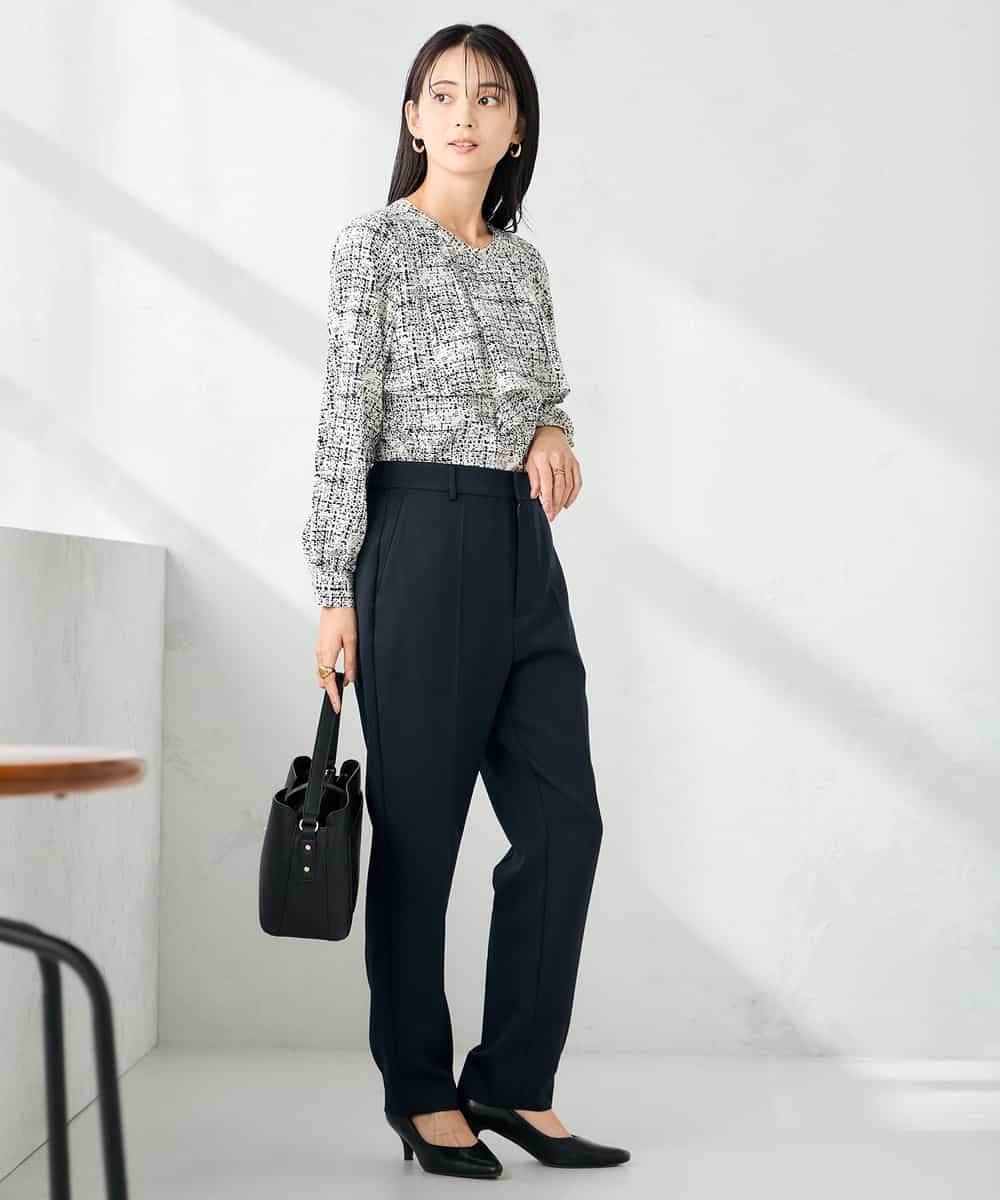 KBBLB06059 a.v.v(アー・ヴェ・ヴェ) 【洗える】プリントケープ風ブラウス ベージュ