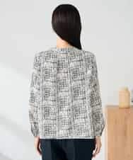 KBBLB06059 a.v.v(アー・ヴェ・ヴェ) 【洗える】プリントケープ風ブラウス ベージュ