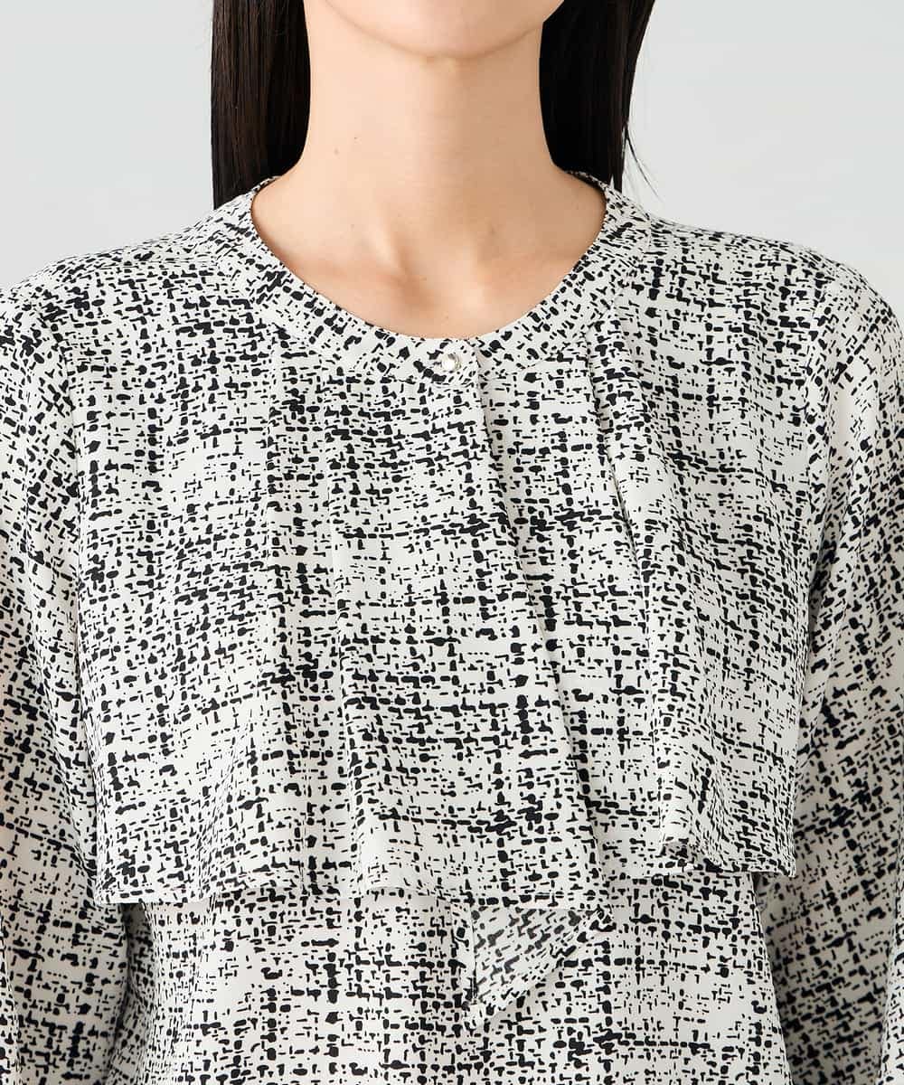 KBBLB06059 a.v.v(アー・ヴェ・ヴェ) 【洗える】プリントケープ風ブラウス ベージュ